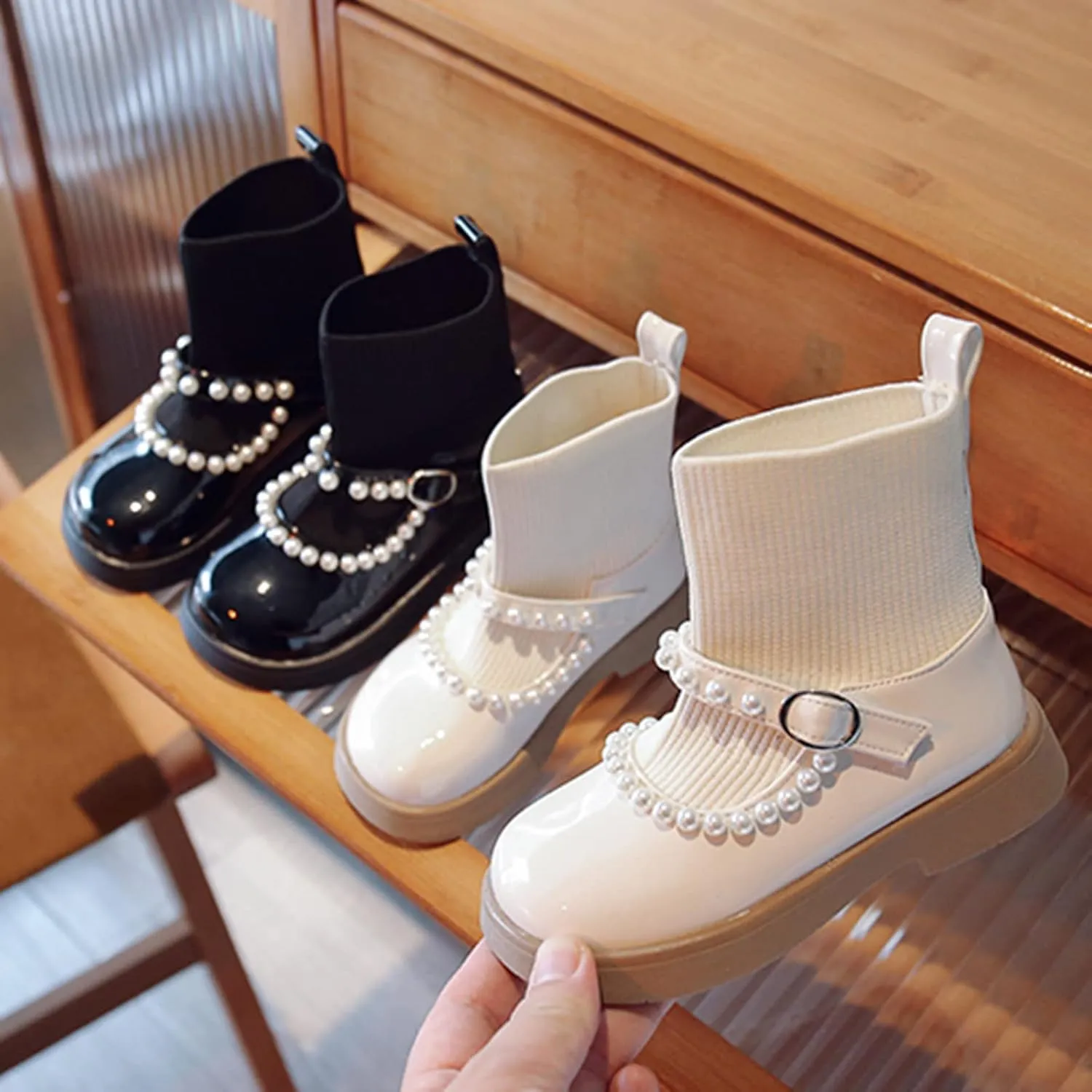 Girls Pearl Shoes Fashion Leather Boots Shoes Waterproof Leather Short Boots Non Slip Breathable Nude Boots 3-12Y (Beige, 3.5-4 Years)